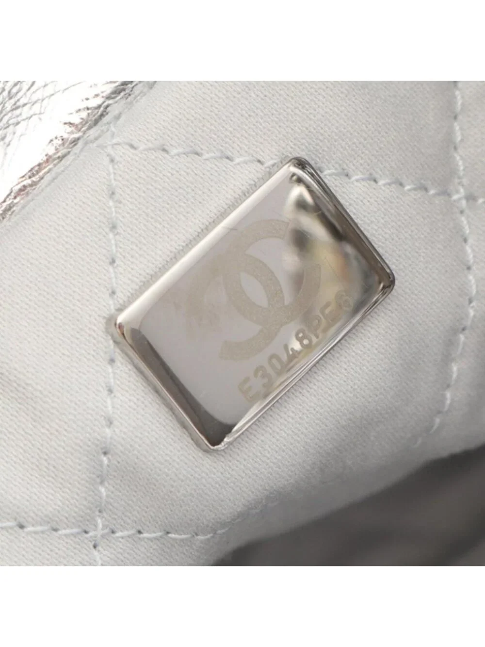 Chanel Shoulder Bag 22 Mini 2-Way Silver Leather 22 Quilted Chain